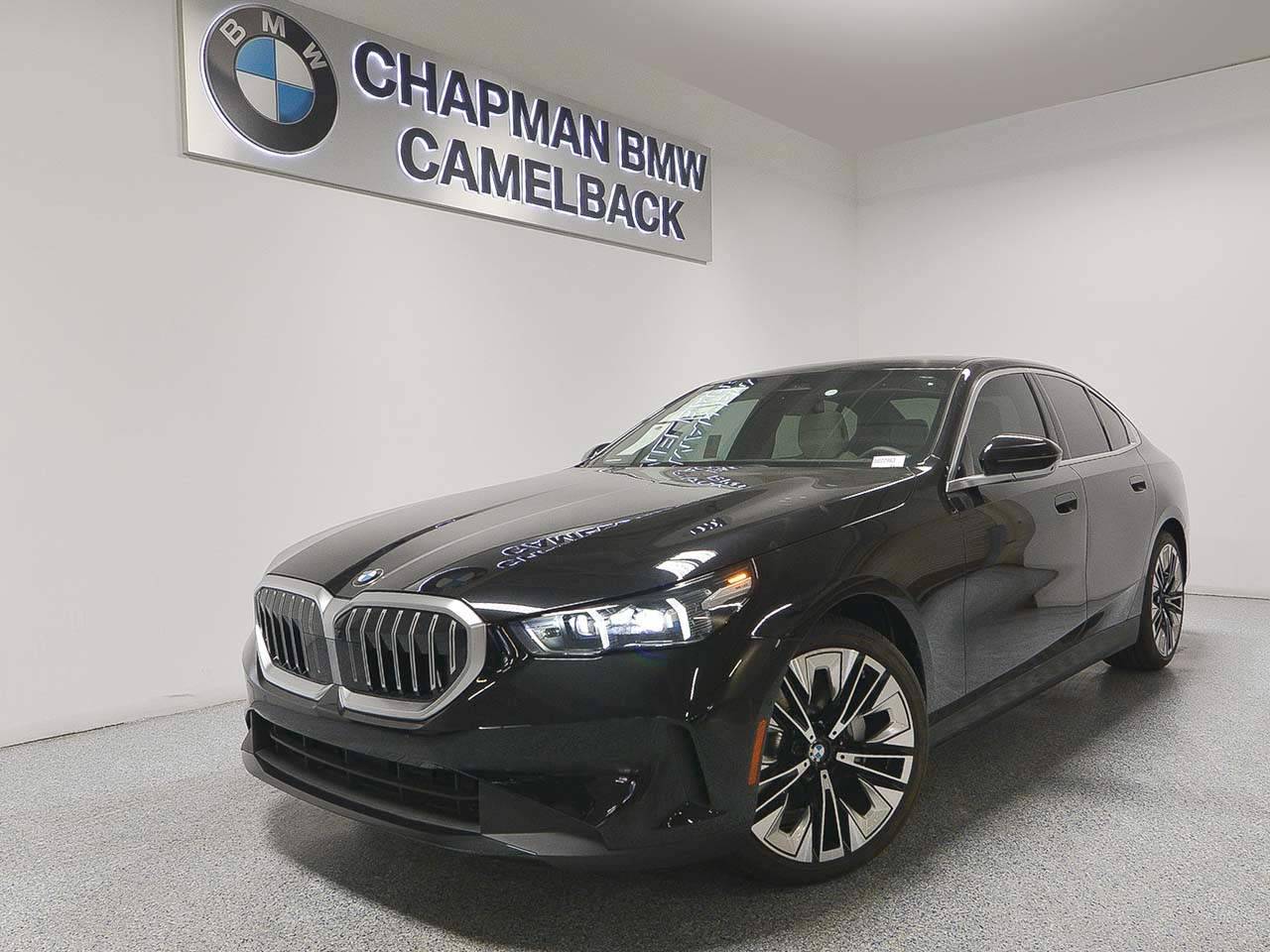 2025 BMW 5 Series 530i — Sedan — 5,001 mi — Phoenix, AZ