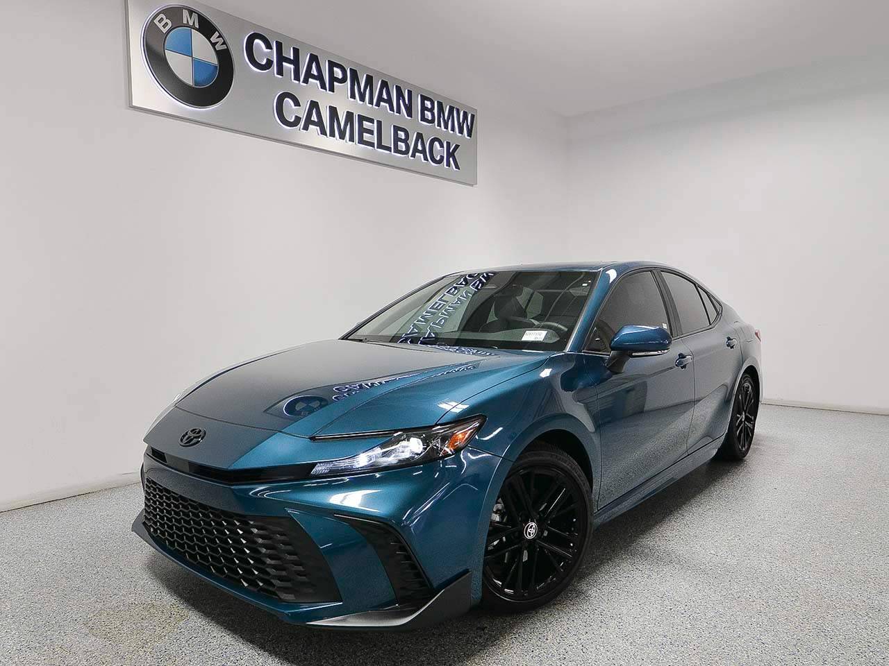 2025 Toyota Camry Hybrid SE — Sedan — 6,095 mi — Phoenix, AZ
