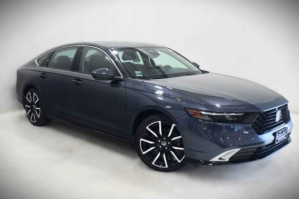 2024 Honda Accord Hybrid Touring — Sedan — 9,435 mi — Lansing, IL