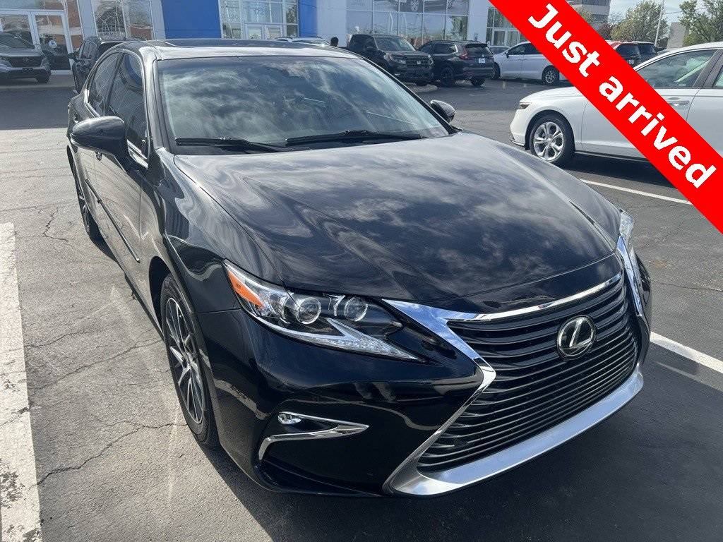 2017 Lexus ES ES 350 — Sedan — 94,171 mi — Lansing, IL