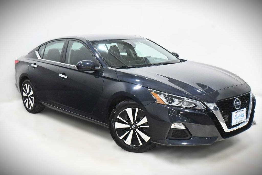 2022 Nissan Altima SV — Sedan — 55,186 mi — Lansing, IL