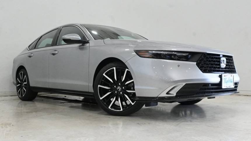 2024 Honda Accord Hybrid Touring — Sedan — 24,099 mi — Lansing, IL