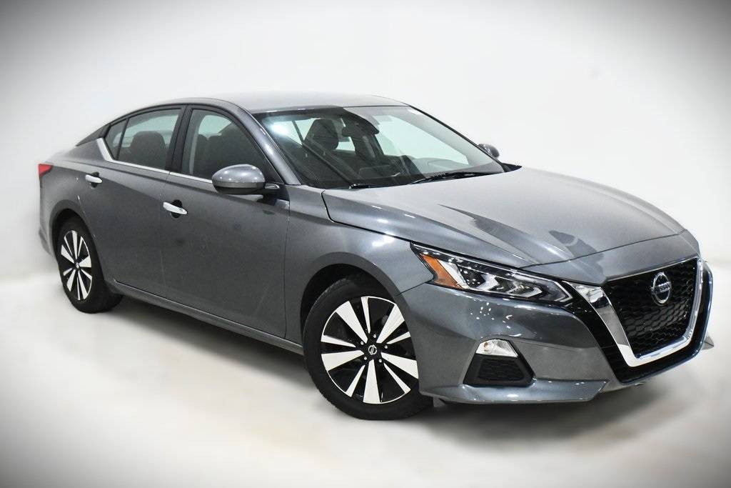 2022 Nissan Altima SV — Sedan — 64,543 mi — Lansing, IL