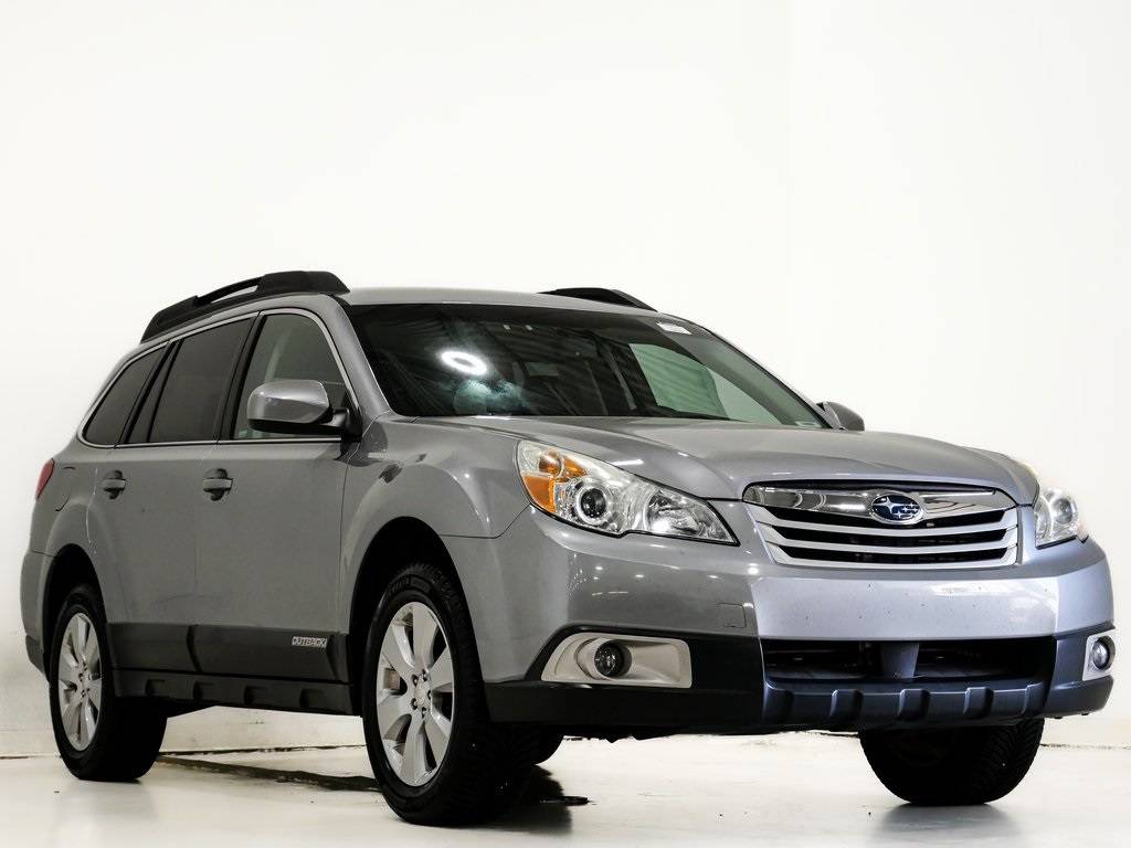 2010 Subaru Outback 2.5i Premium — SUV — 113,880 mi — Lansing, IL