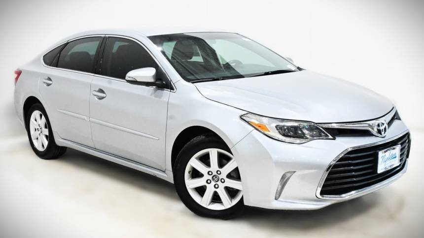 2016 Toyota Avalon XLE — Sedan — 74,134 mi — Lansing, IL