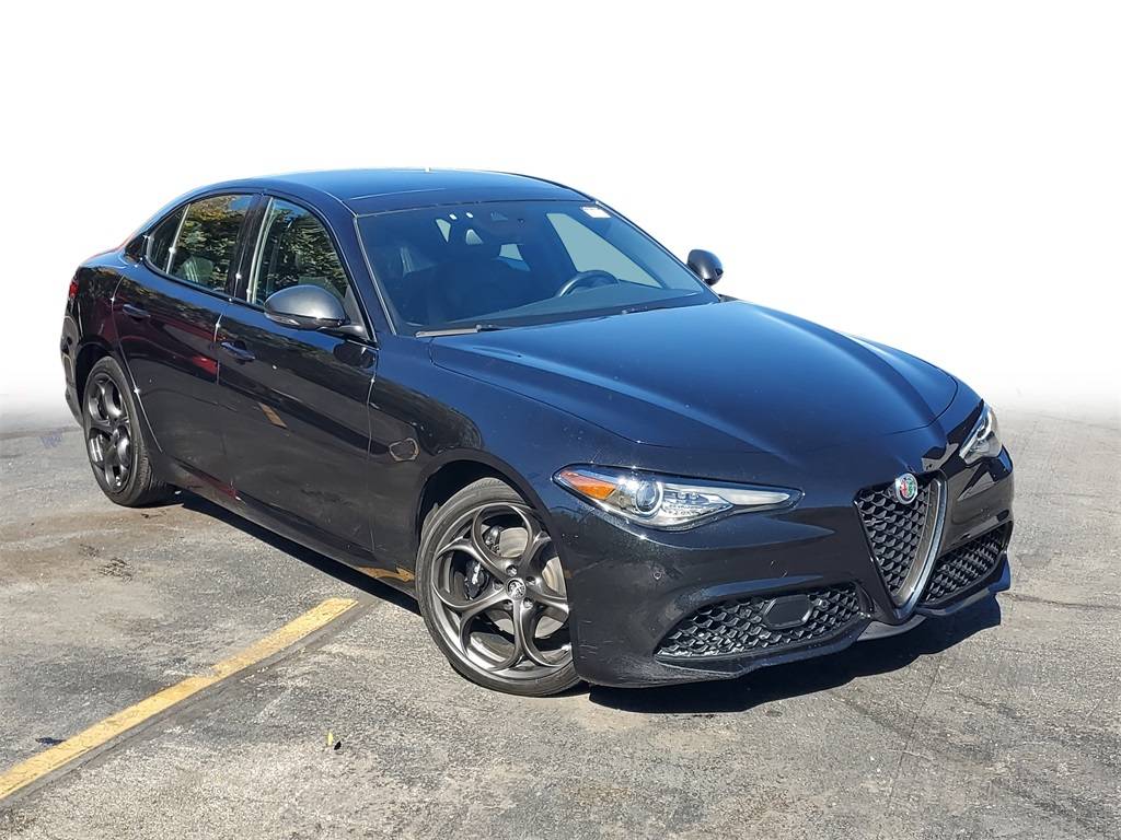 2021 Alfa Romeo Giulia Ti Sport — Sedan — 32,995 mi — Calumet City, IL
