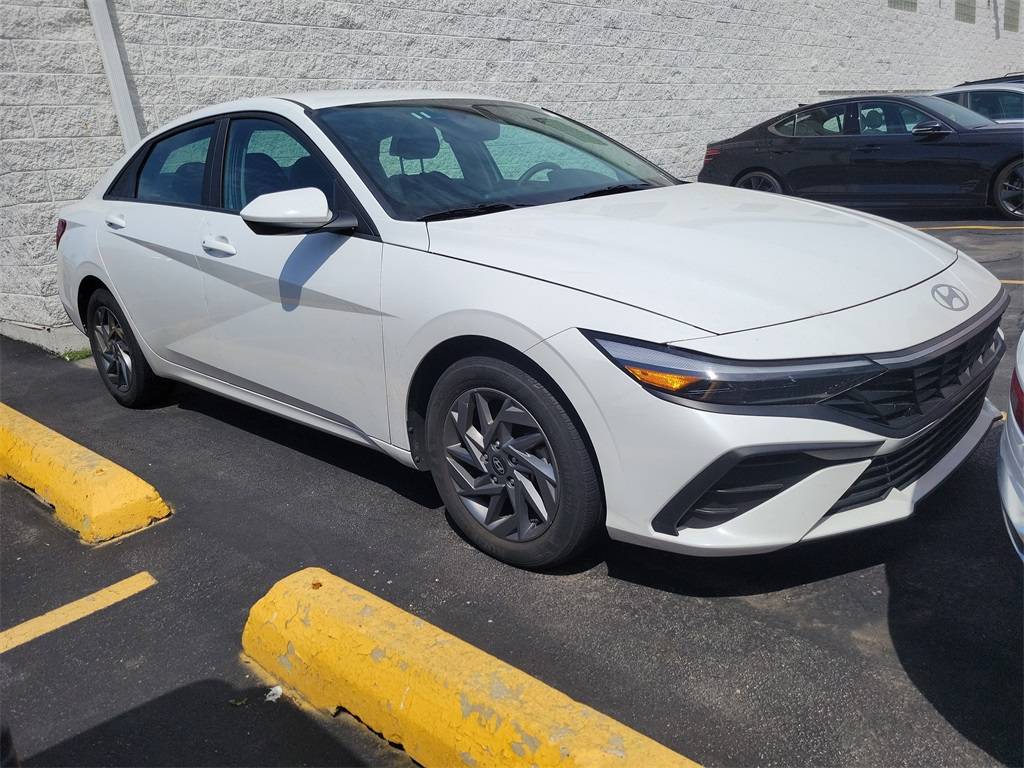 2024 Hyundai Elantra SEL — Sedan — 37,810 mi — Calumet City, IL