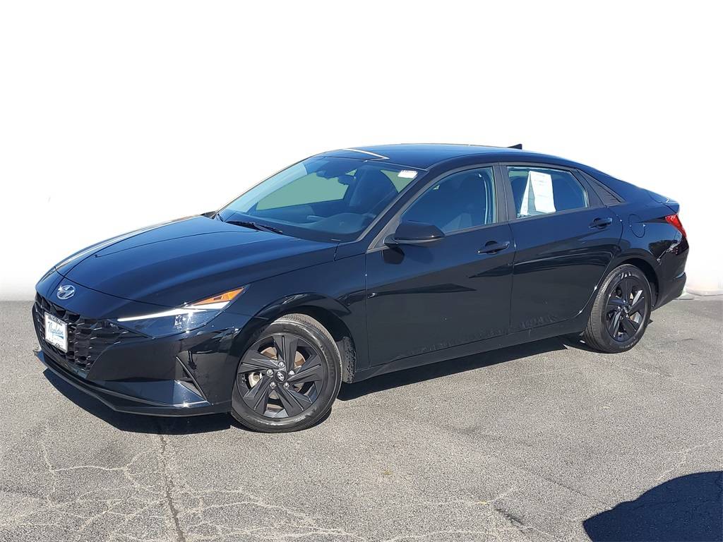 2023 Hyundai Elantra SEL — Sedan — 27,838 mi — Calumet City, IL