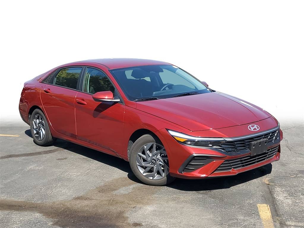 2024 Hyundai Elantra SEL — Sedan — 11,177 mi — Calumet City, IL