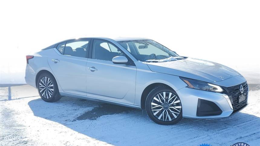 2023 Nissan Altima SV — Sedan — 68,028 mi — Calumet City, IL