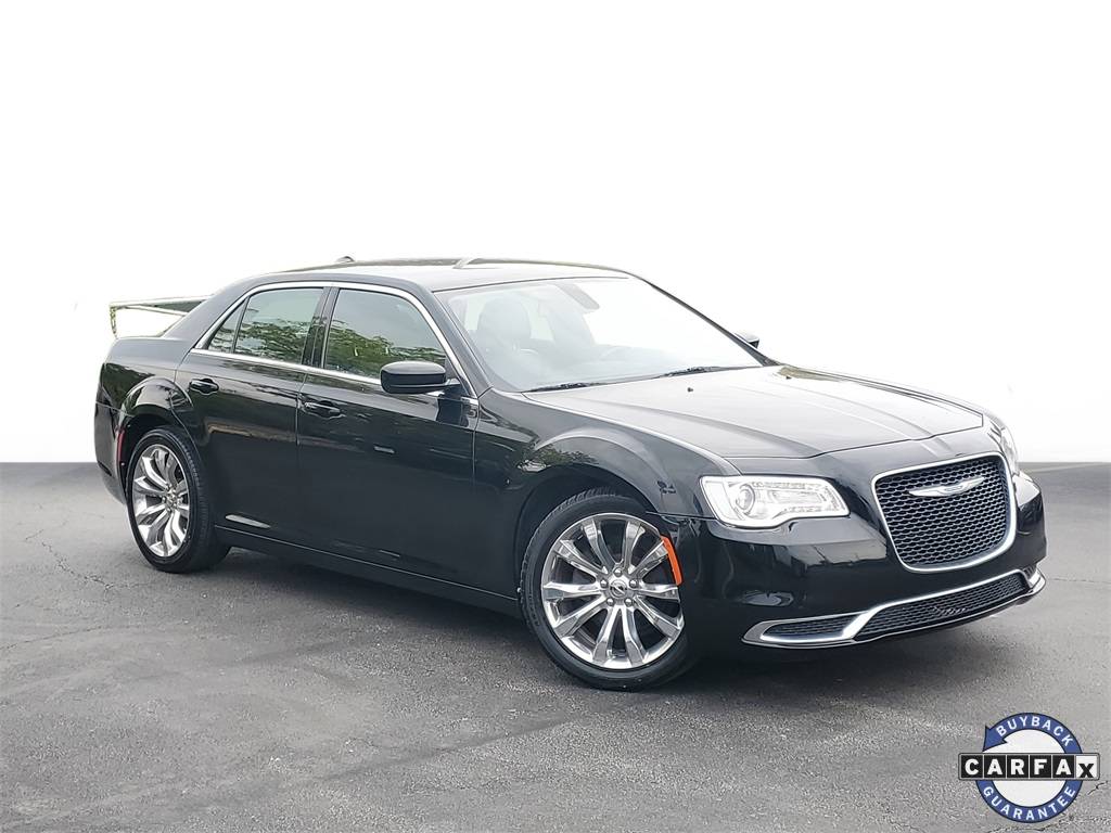 2019 Chrysler 300 Touring L — Sedan — 57,524 mi — Calumet City, IL