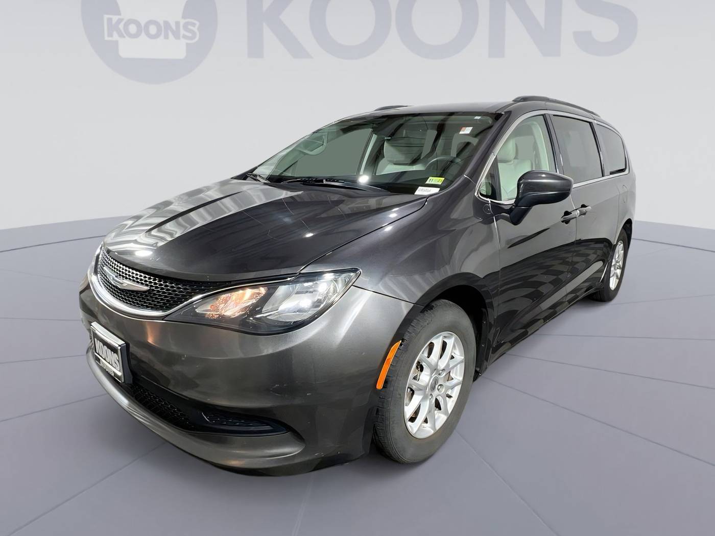 2021 Chrysler Voyager LXI — Minivan — 97,696 mi — Woodbridge, VA