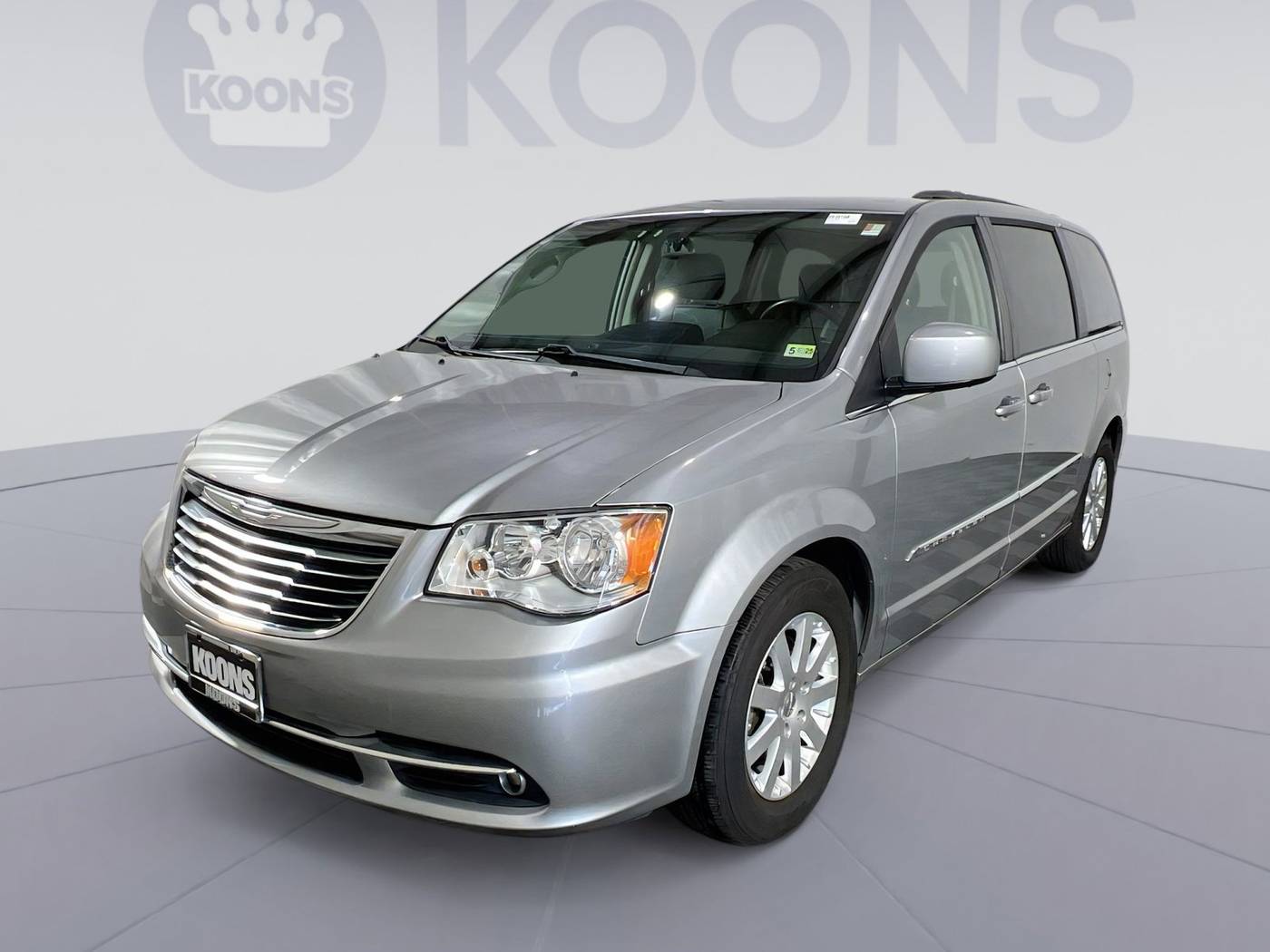 2016 Chrysler Town & Country Touring — Minivan — 71,563 mi — Woodbridge, VA