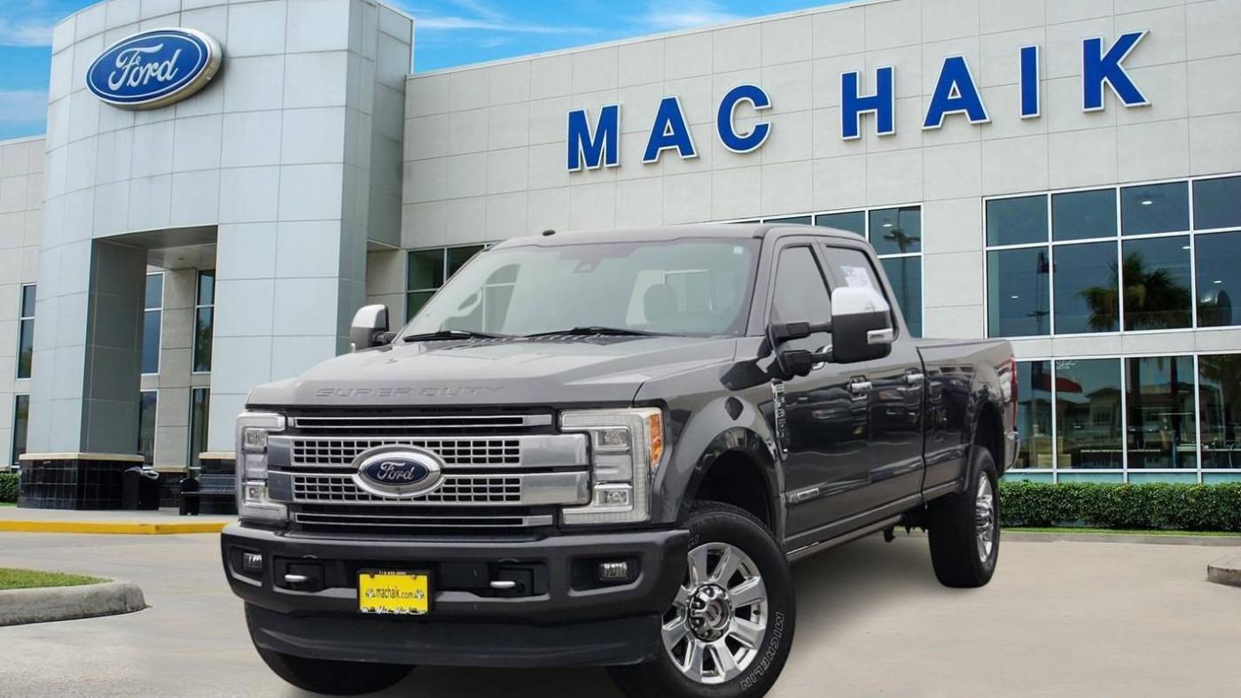 2018 Ford Super Duty F-350 Platinum — Pickup Truck — 184,039 mi — Houston, TX