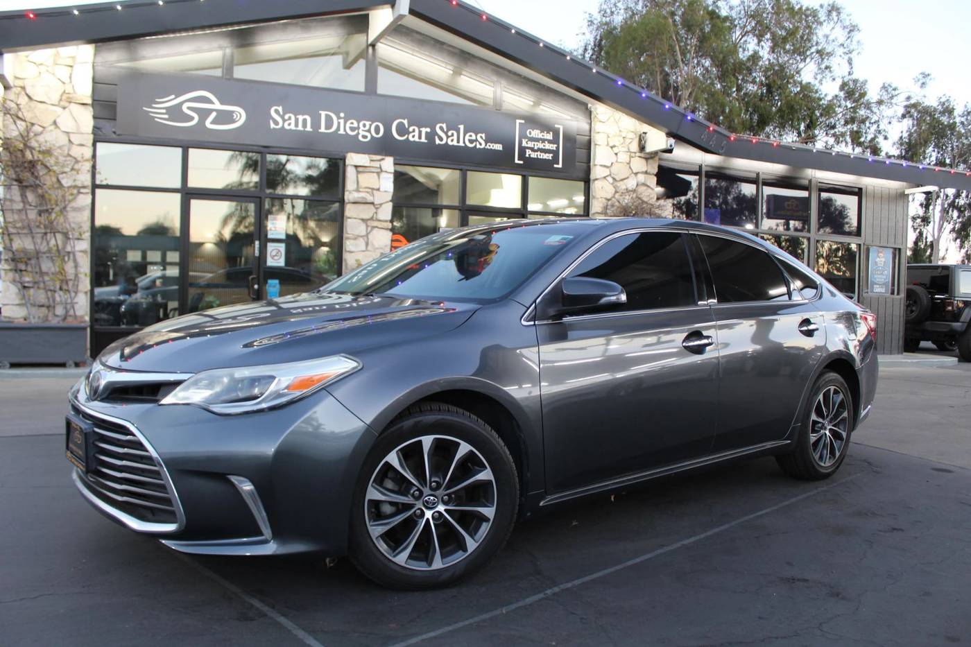 2017 Toyota Avalon XLE Premium