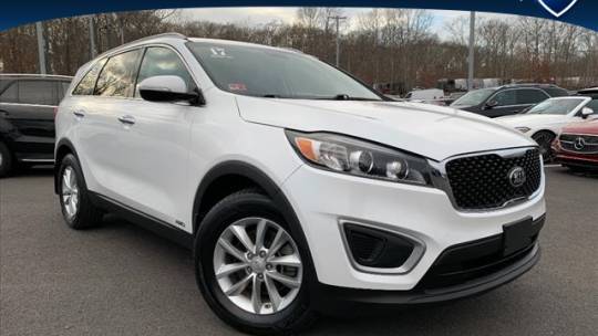 2017 Kia Sorento LX — SUV — 35,924 mi — Tiverton, RI