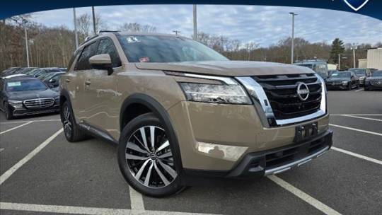 2024 Nissan Pathfinder Platinum — SUV — 7,418 mi — Tiverton, RI