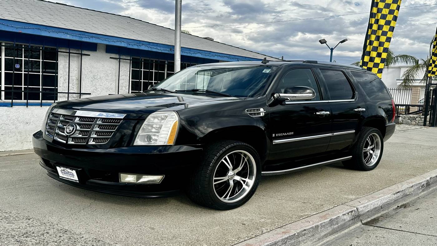 2008 Cadillac Escalade Standard — SUV — 137,128 mi — Colton, CA