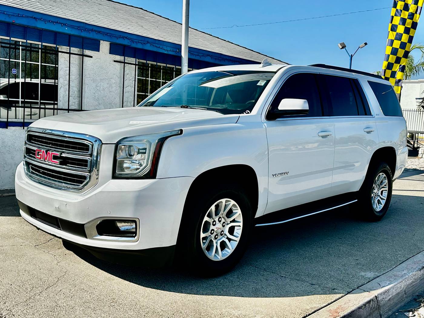 2017 GMC Yukon SLT — SUV — 125,311 mi — Colton, CA