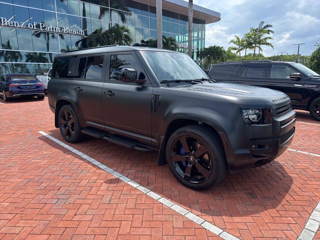 2023 Land Rover Defender X-Dynamic SE