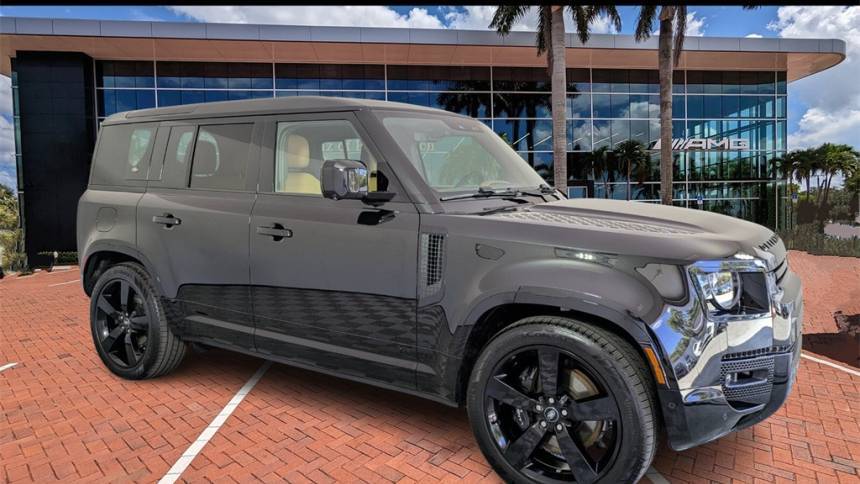 2024 Land Rover Defender V8 — SUV — 6,470 mi — West Palm Beach, FL