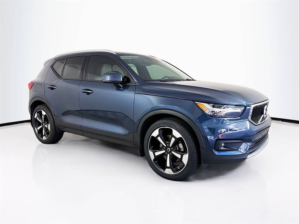2022 Volvo XC40 Momentum — SUV — 40,441 mi — West Palm Beach, FL