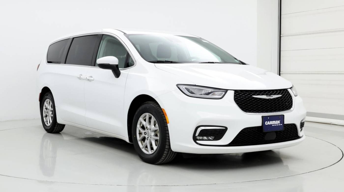 2023 Chrysler Pacifica Touring L — Minivan — 50,445 mi — Sicklerville, NJ