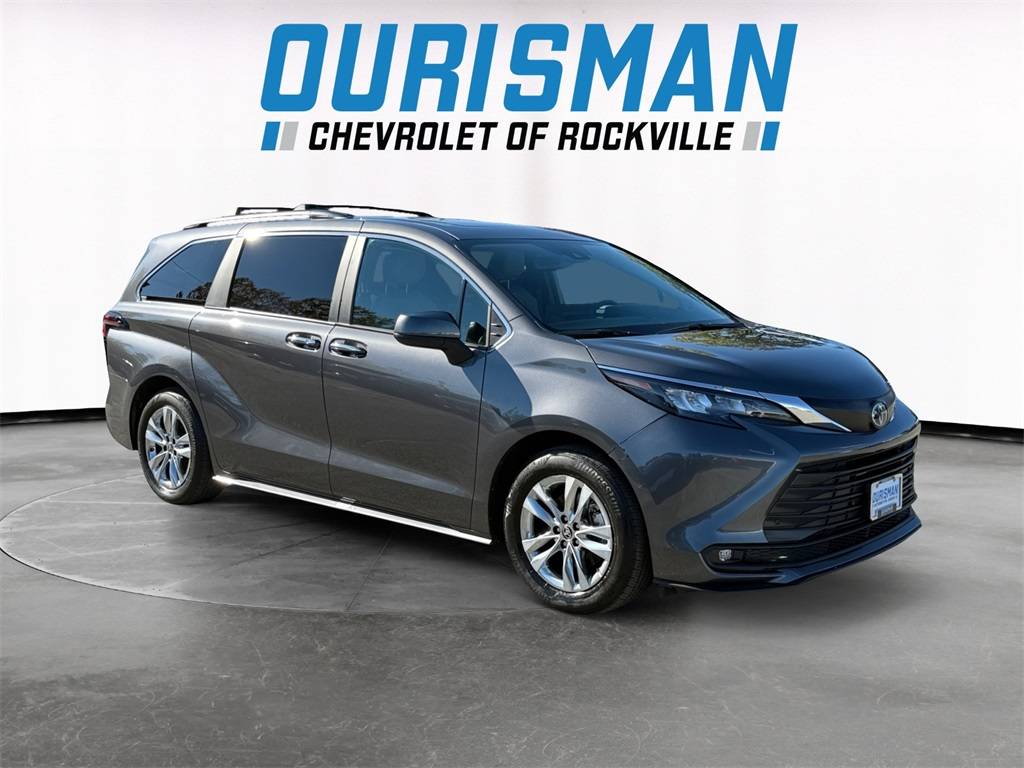 2025 Toyota Sienna XLE — Minivan — 24,481 mi — Rockville, MD