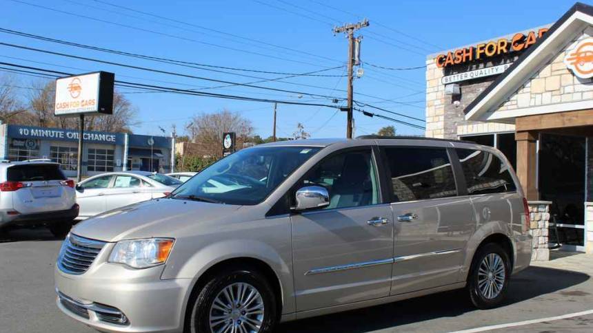 2016 Chrysler Town & Country Touring-L Anniversary Edition — Minivan — 111,502 mi — Graham, NC