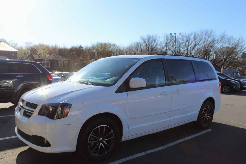 2017 Dodge Grand Caravan GT — Minivan — 94,425 mi — Graham, NC