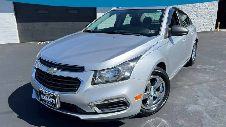 2015 Chevrolet Cruze LS — Sedan — 105,870 mi — Canton, OH