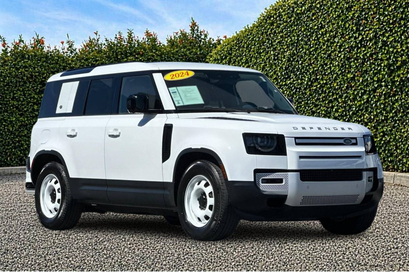 2024 Land Rover Defender S