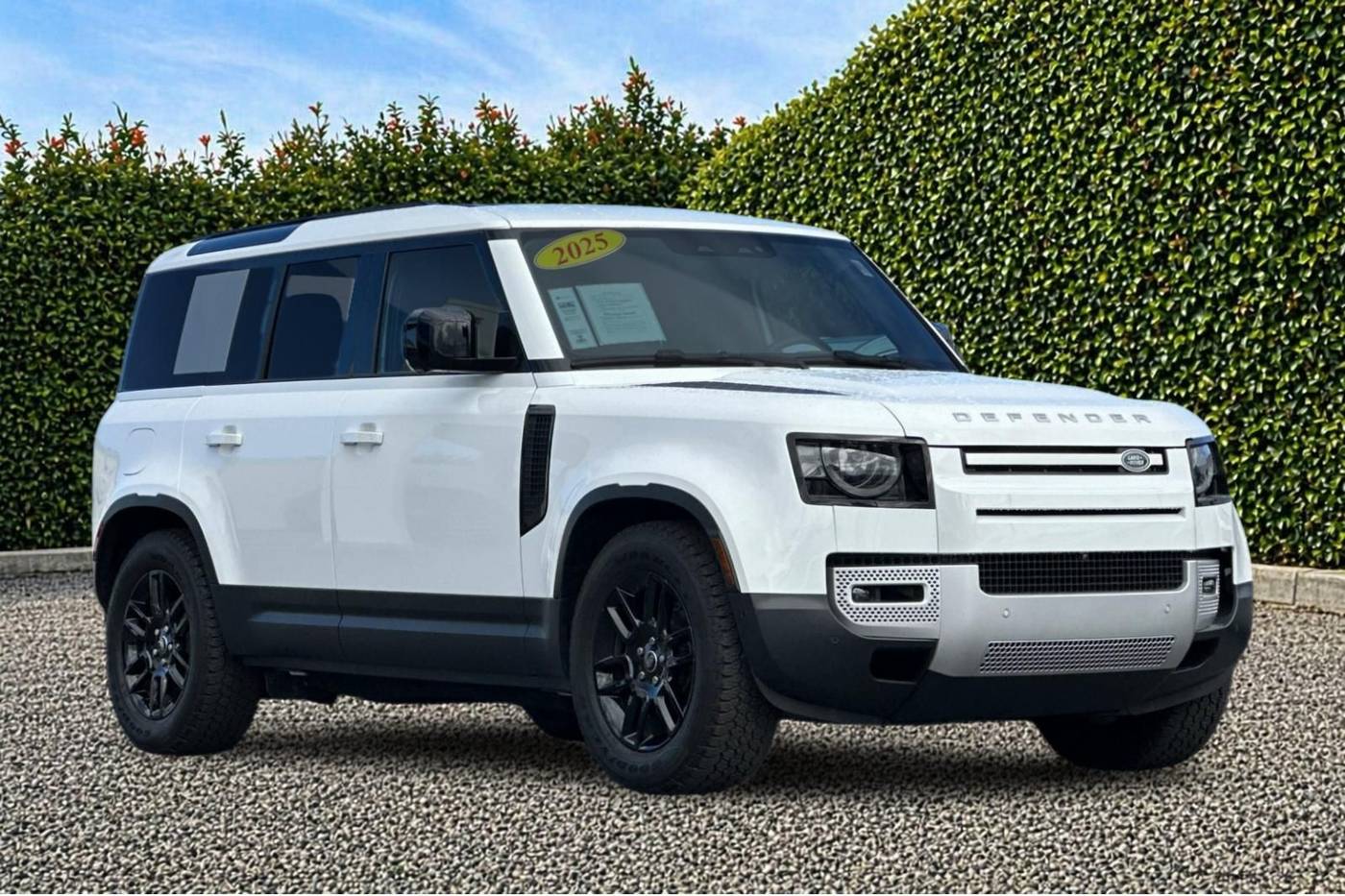 2025 Land Rover Defender S