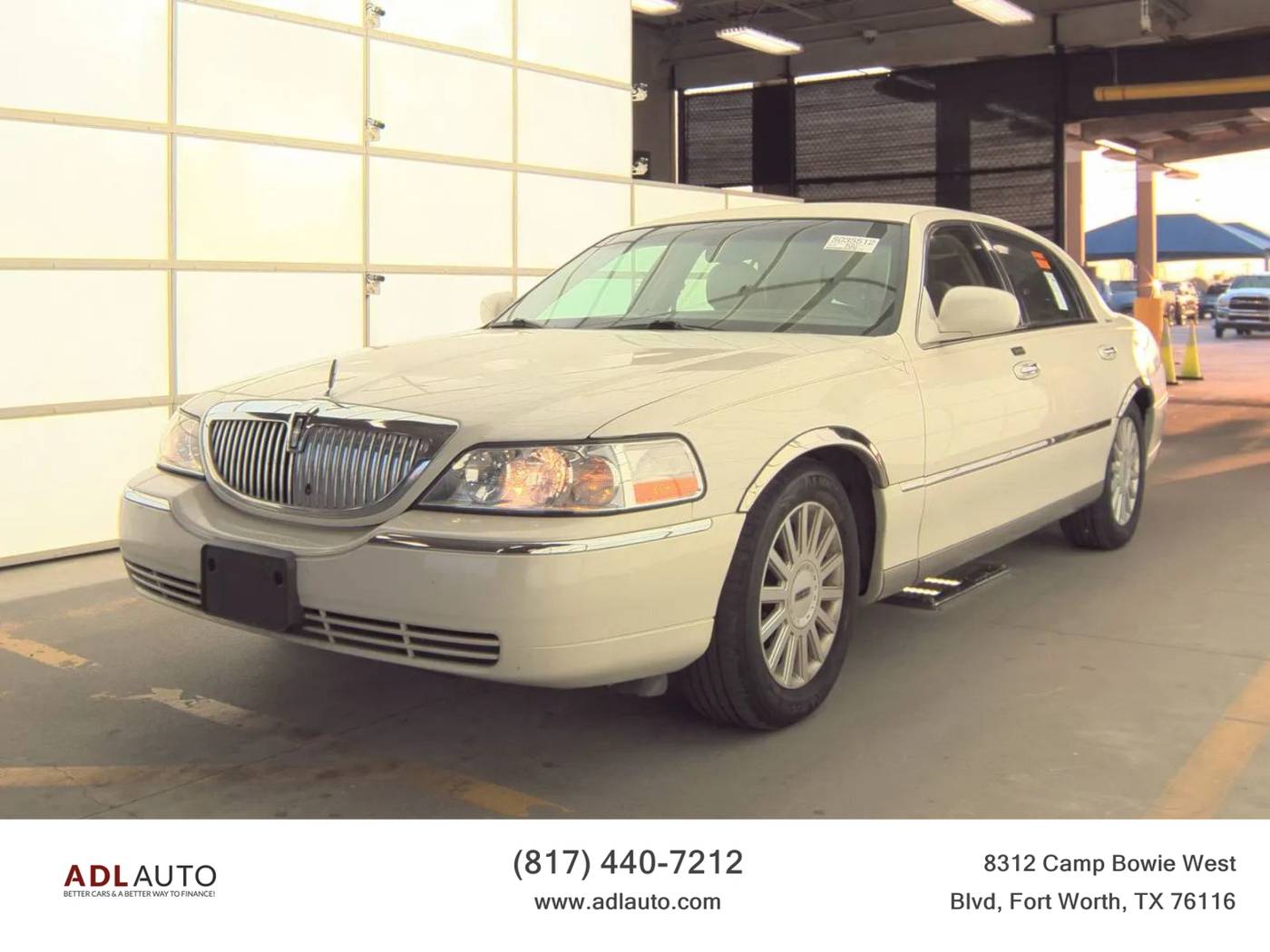 2005 Lincoln Town Car Signature — Sedan — 101,420 mi — Fort Worth, TX