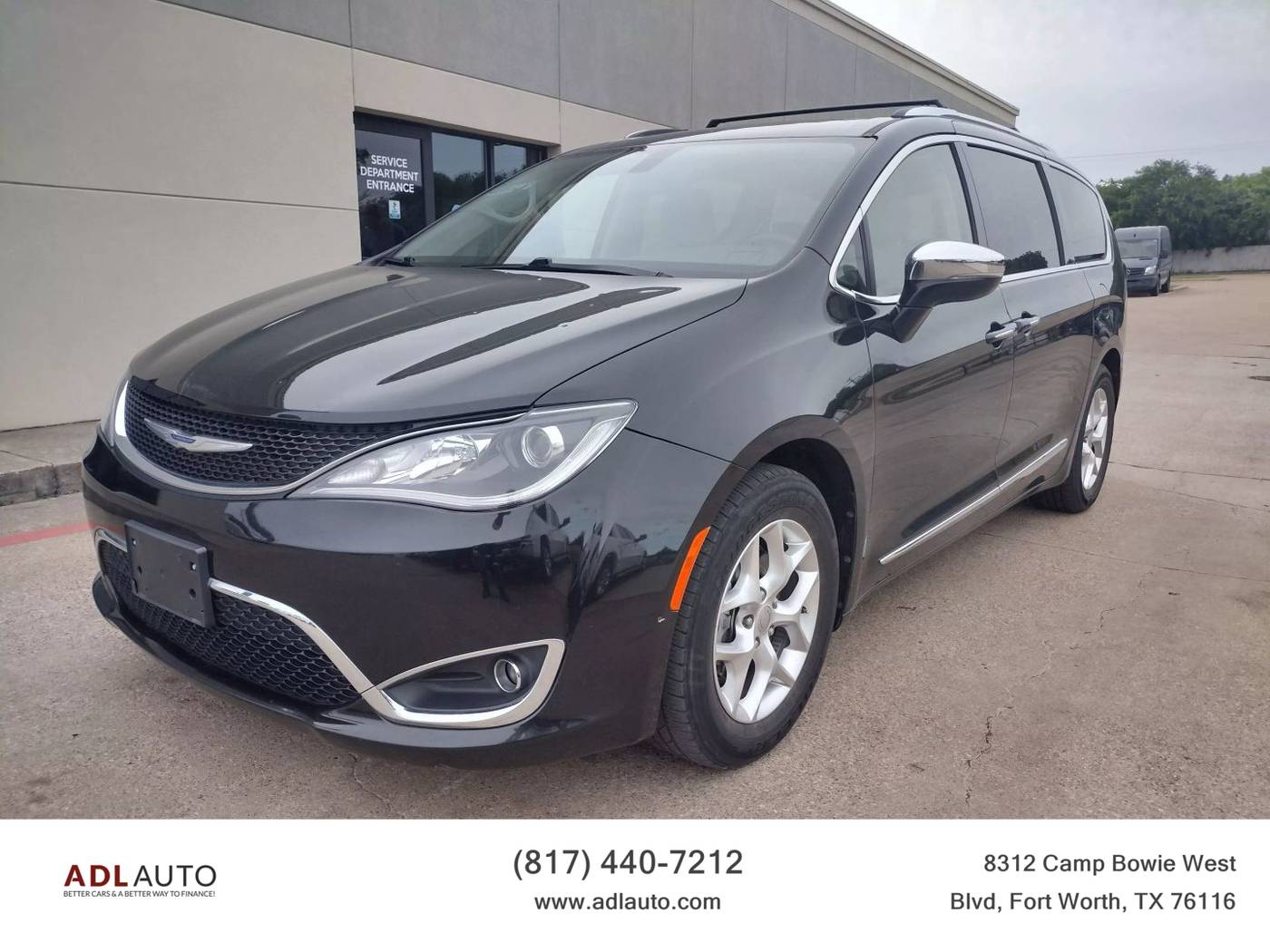 2020 Chrysler Pacifica Limited — Minivan — 113,737 mi — Fort Worth, TX