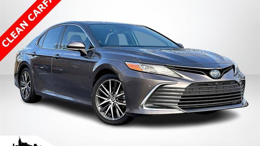 2022 Toyota Camry Hybrid XLE — Sedan — 95,780 mi — Madison, TN