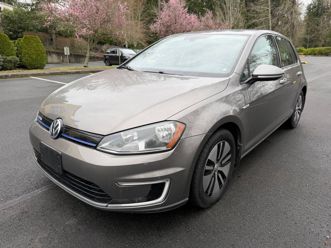 2016 Volkswagen e-Golf SE — Hatchback — 54,168 mi — Kirkland, WA