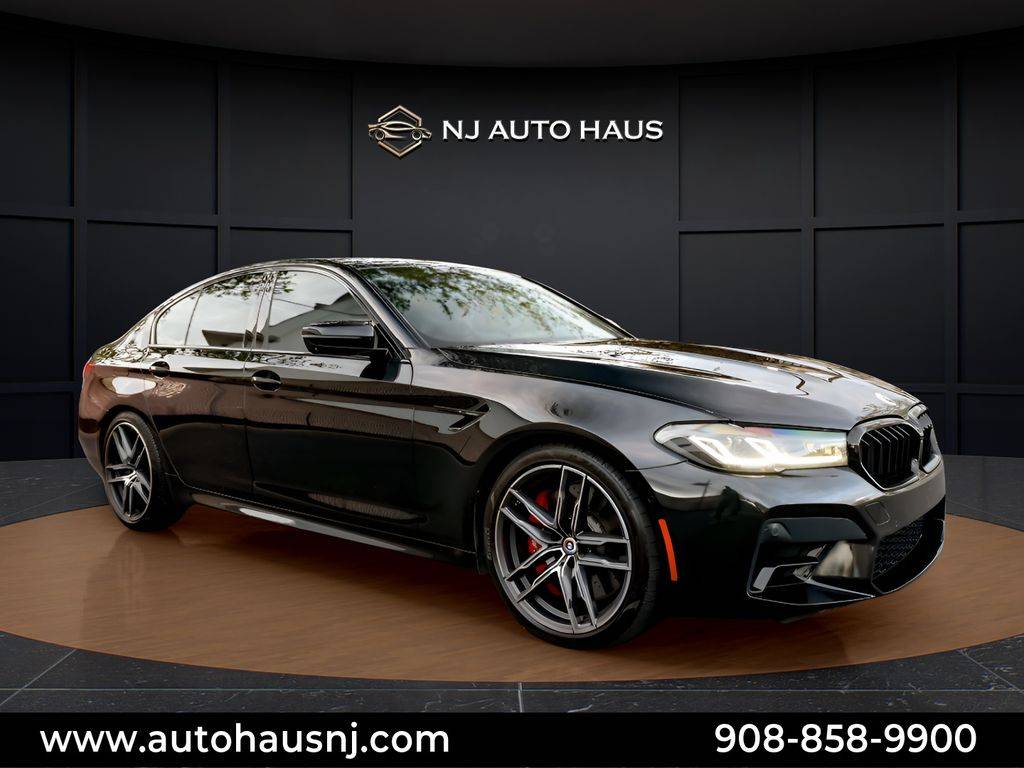 2022 BMW M5 Standard