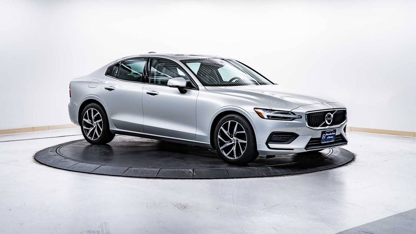 2019 Volvo S60 Momentum — Sedan — 98,020 mi — Somerville, MA