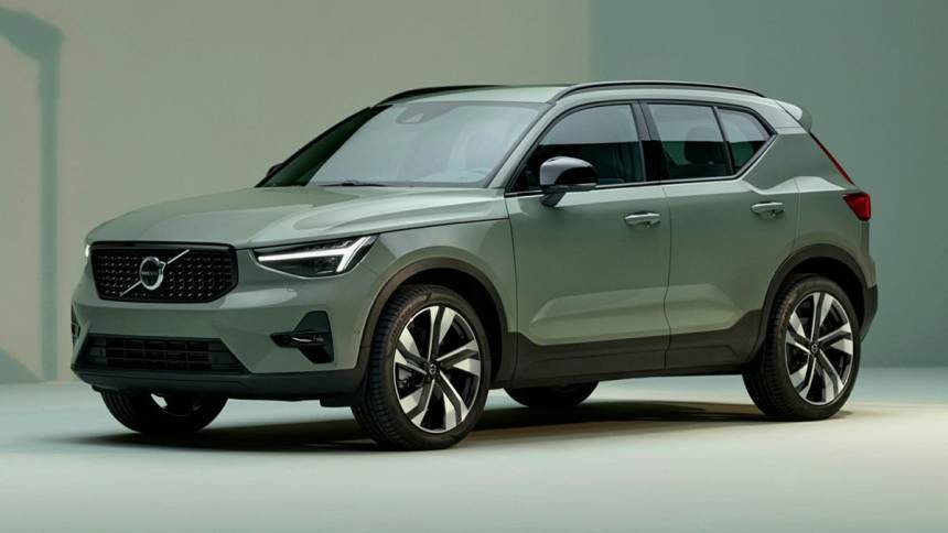 2024 Volvo XC40 Plus — SUV — 5,000 mi — Fredericksburg, VA
