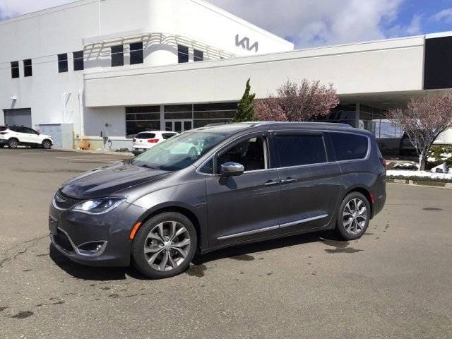 2018 Chrysler Pacifica Limited — Minivan — 88,552 mi — Prescott Valley, AZ