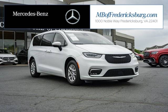 2023 Chrysler Pacifica Touring L — Minivan — 60,922 mi — Fredericksburg, VA