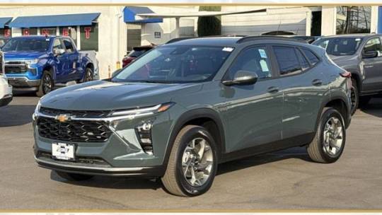 2025 Chevrolet Trax LT — SUV — 208 mi — Bellflower, CA