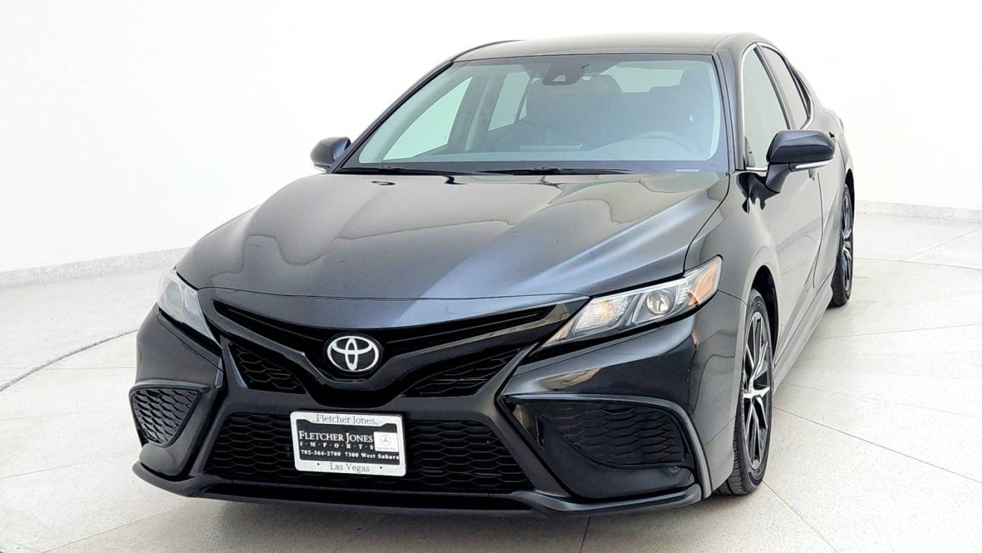 2023 Toyota Camry SE — Sedan — 10,244 mi — Las Vegas, NV
