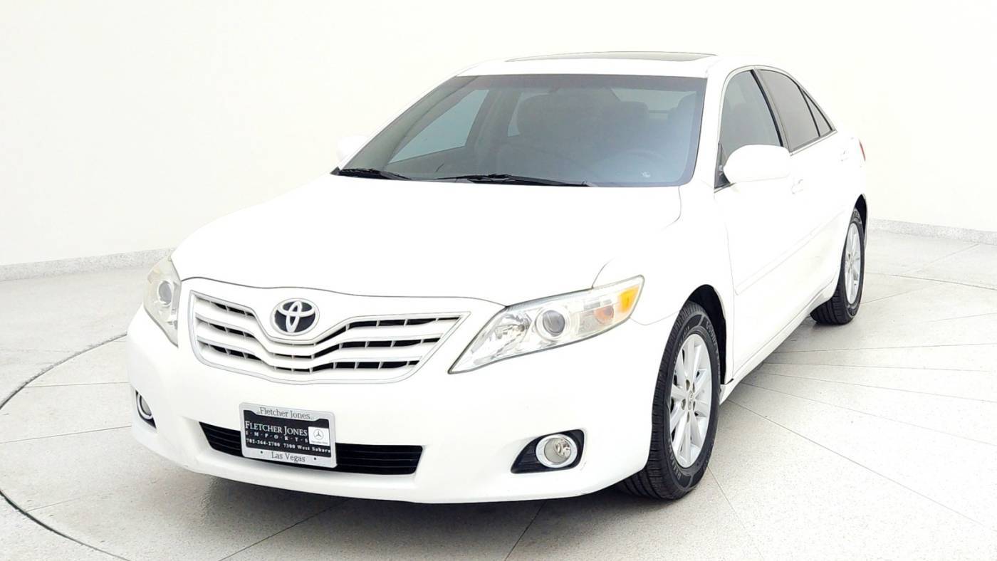 2010 Toyota Camry XLE — Sedan — 92,437 mi — Las Vegas, NV