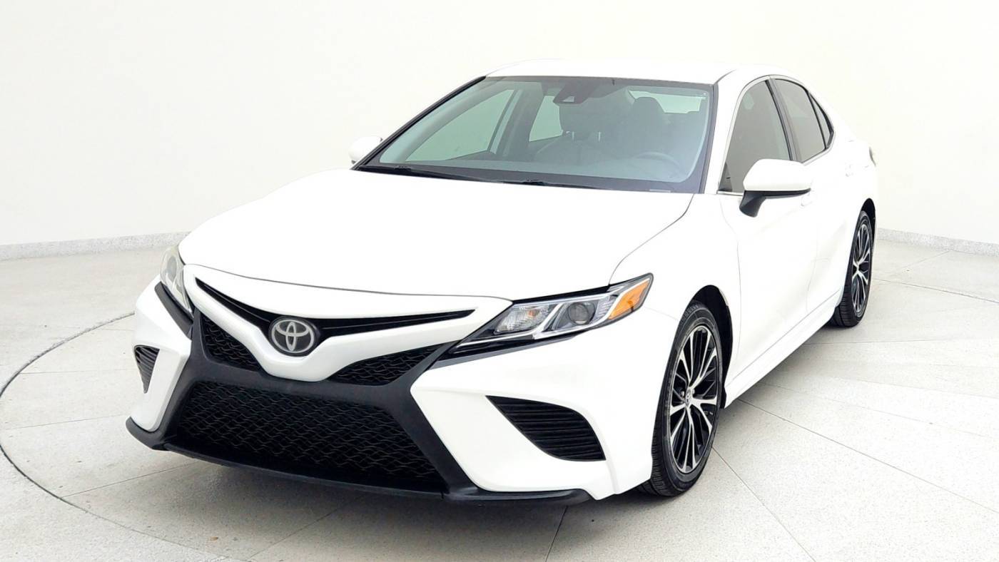 2019 Toyota Camry SE — Sedan — 68,172 mi — Las Vegas, NV