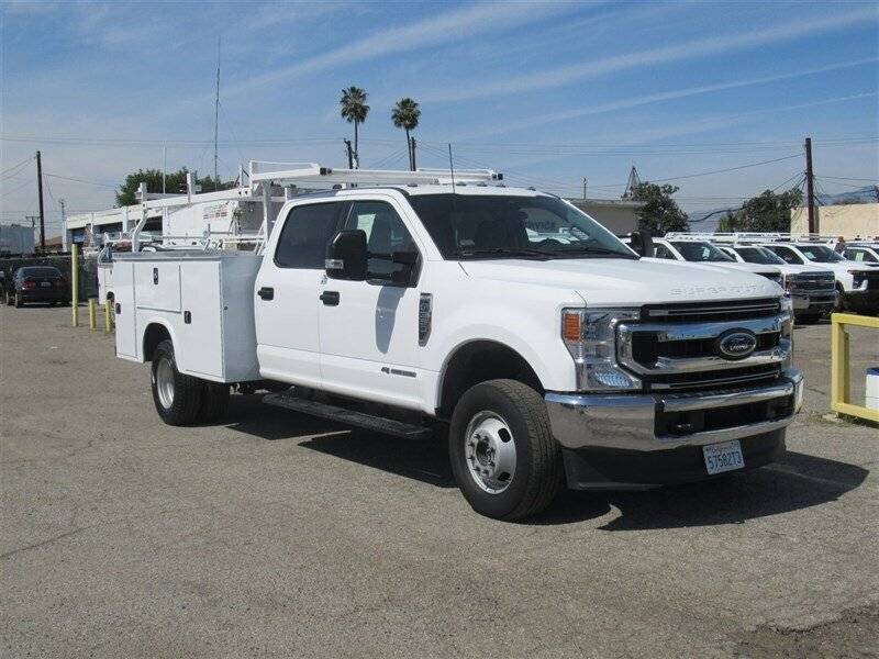 2022 Ford Super Duty F-350 Chassis Cab XL — Chassis Cab Truck — 19,157 mi — La Puente, CA