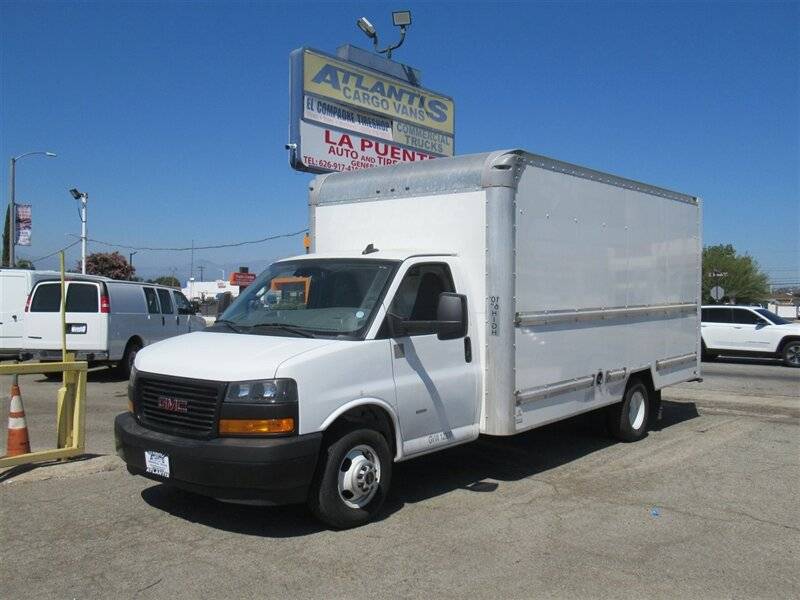2021 GMC Savana Commercial Cutaway 3500 — Chassis Cab Truck — 108,232 mi — La Puente, CA