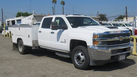 2018 Chevrolet Silverado 3500HD Chassis Cab WT — Chassis Cab Truck — 120,335 mi — La Puente, CA