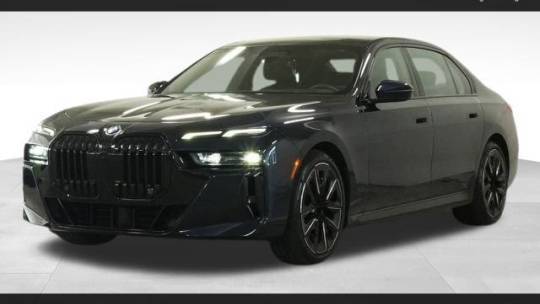 2023 BMW 7 Series 740i